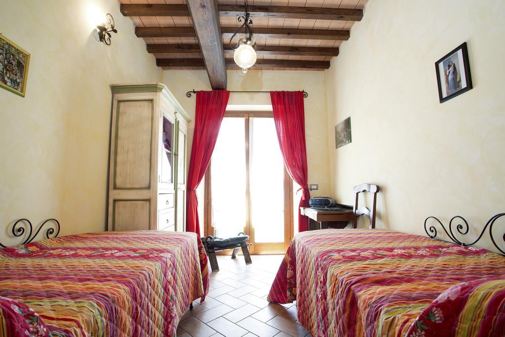 Casa Sandro A Podere Pascianella Villa Castelmuzio Room photo